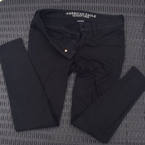 American Eagle black jeggings